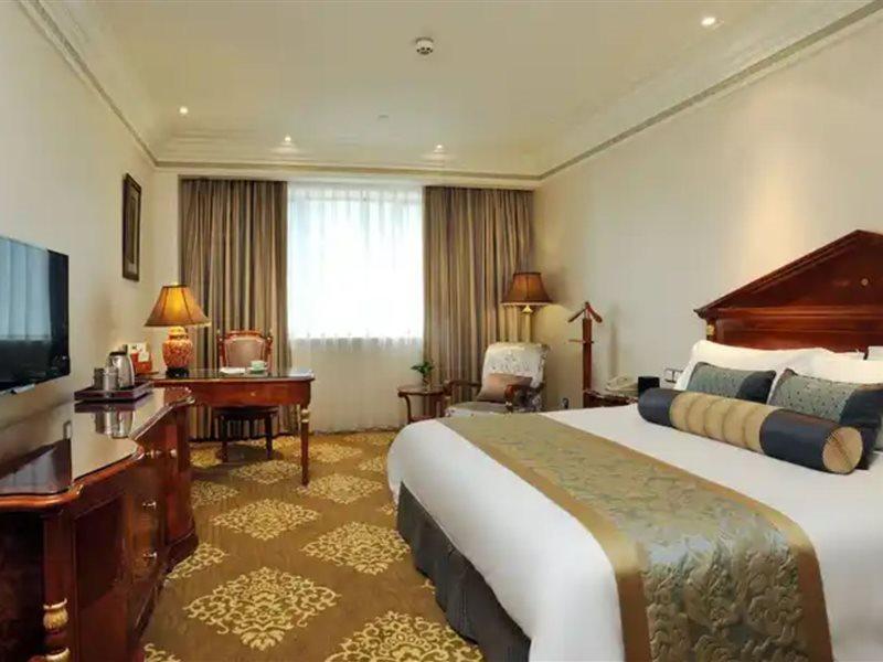 Crowne Plaza Shanghai Nanjing Road By Ihg Eksteriør billede Deluxe Room